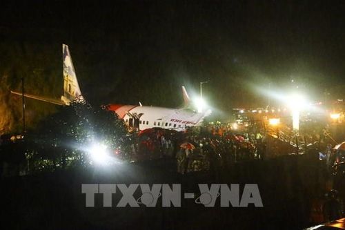 Vụ tai nạn máy bay tại Ấn Độ: Tìm thấy các hộp đen tại hiện trường