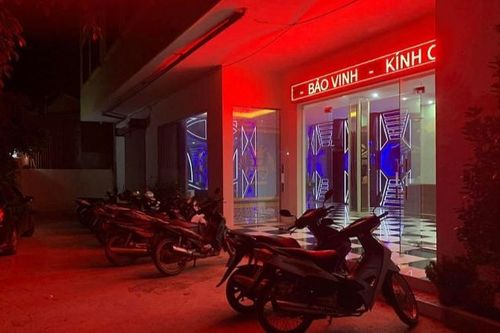 Quán karaoke mở 'chui' giữa dịch COVID-19 xảy ra hỗn chiến kinh hoàng khiến 5 người bị thương nặng