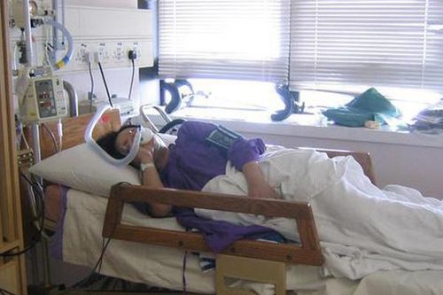 Chi hơn 200 triệu nhờ người đẻ hộ, bố mẹ bắt phá thai ngay khi nhìn ảnh siêu âm con