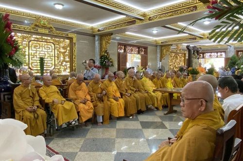Bến Tre : Lễ tạ Tam bảo, tưởng niệm Tổ sư Khánh Hòa