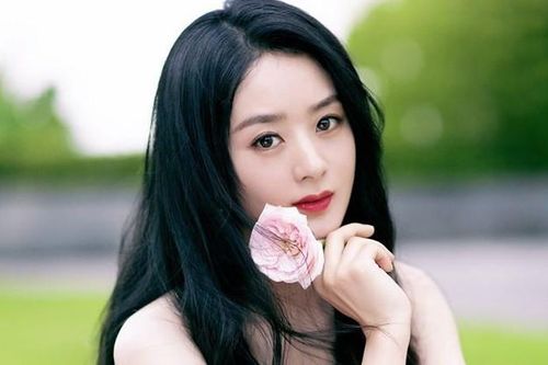 Vì chiêu trò của nhà đài, Triệu Lệ Dĩnh bỗng dưng trở thành người mải chơi, lười biếng