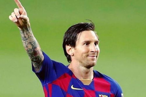 Mỉm cười khi thấy Lionel Messi