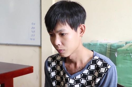 Bắt 9X miền Tây mở tiệc ma túy tại nhà