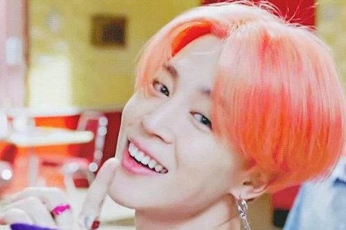 Jimin BTS gây bất ngờ với thú nhận đáng yêu về cơ thể mình