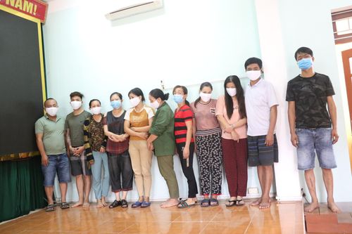 Bắt giữ hàng chục đối tượng đánh bạc dưới hình thức xóc đĩa