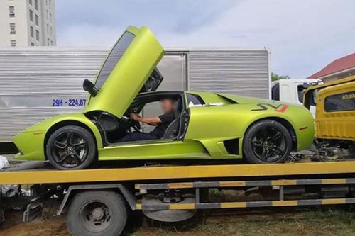 Lamborghini Murcielago bị 'tạm giam' ở Quảng Bình, nghi nhập lậu