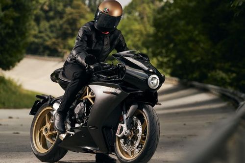 MV Agusta Superveloce 800 ra mắt tại châu Âu với giá từ 22.200 USD