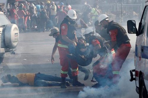 Biểu tình sau vụ nổ Beirut: 728 người bị thương, Thủ tướng kêu gọi bầu cử sớm