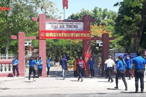 Thay khẩn cấp 236 cán bộ và giám thị coi thi THPT liên quan 2 ca mắc Covid-19