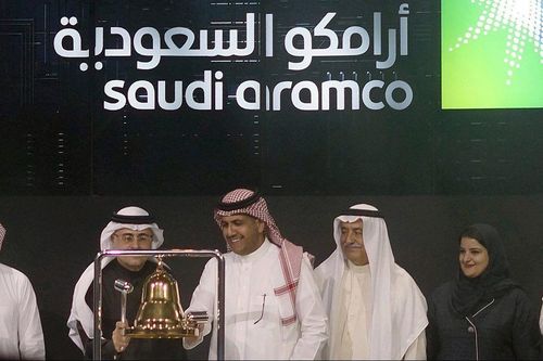 Lợi nhuận của tập đoàn năng lượng Aramco giảm 73% do giá dầu thấp