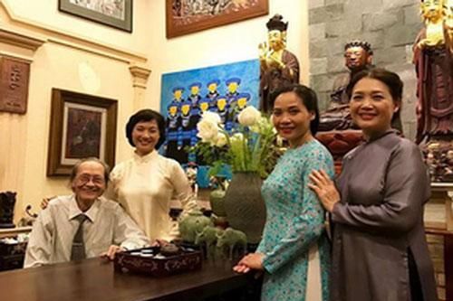 Trải lòng hiếm hoi về chuyện gia đình của NSND Lê Khanh