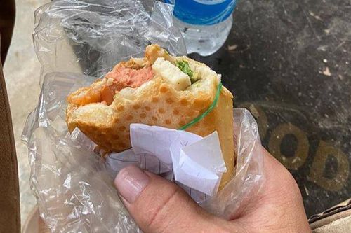 Tích góp được 1 triệu 'quỹ đen' nhờ ăn bánh mì cả tháng, anh chồng không ngờ bị vợ tịch thu và 'câm nín' khi phát hiện nguyên do