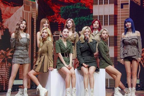 Sau Hàn và Nhật, Twice sẽ sớm tung phiên bản tiếng Anh của 'More & More'