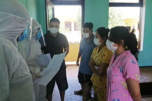 Sau cách ly, Quảng Nam trục xuất nhóm người Trung Quốc nhập cảnh trái phép