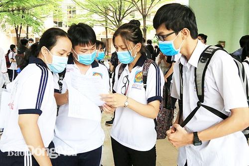 Đề thi 'dễ thở', bám sát chương trình học