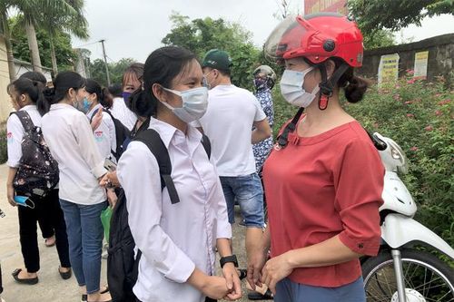 Tỷ lệ thí sinh dự thi ngày đầu tiên đạt trên 99,6%