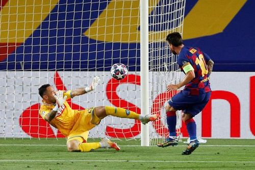 Barca 3-1 Napoli: Không thể cản Messi
