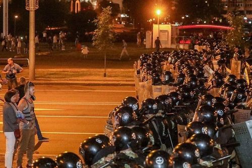Biểu tình bùng nổ dữ dội sau bầu cử tổng thống ở Belarus