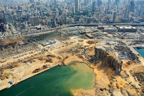 Vụ nổ ở Beirut để lại hố khổng lồ sâu 43 m