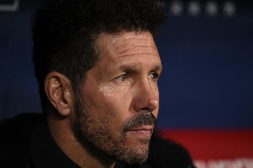 Hai cầu thủ nhiễm nCoV khiến Atletico phải dừng tập luyện