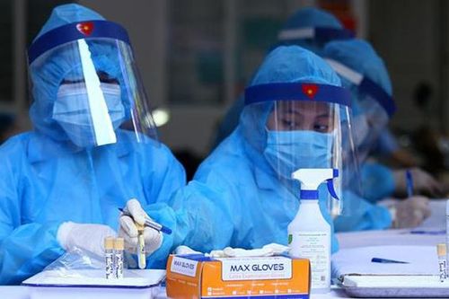 Hà Nội yêu cầu đẩy nhanh tiến độ lấy mẫu xét nghiệm PCR cho người từ Đà Nẵng trở về