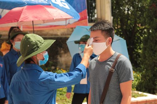 Hiệu ứng tích cực từ phong trào 'Mỗi sinh viên hỗ trợ một thí sinh'