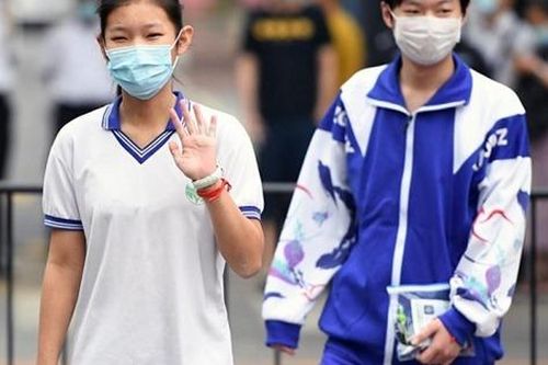 Bắc Kinh tuyên bố mở lại trường học