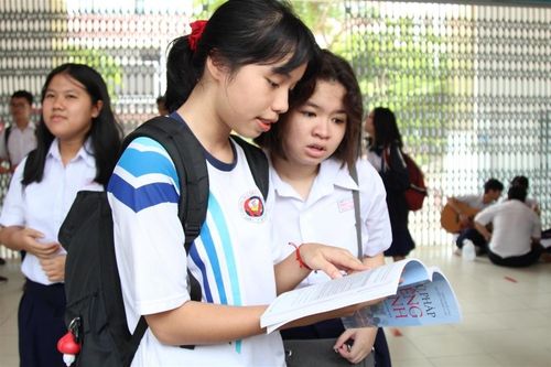 TP.HCM: Học sinh bắt đầu nộp hồ sơ nhập học lớp 10 từ 12/8