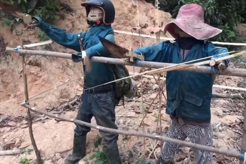 Người H're chống 'con ma' COVID