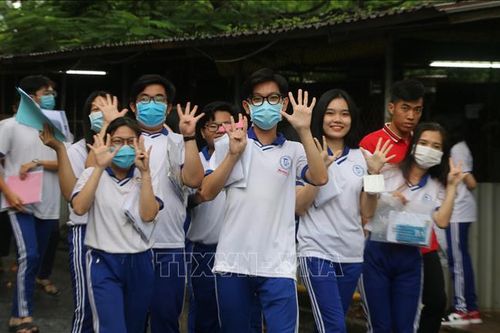 Xem xét đặc cách tốt nghiệp cho thí sinh gặp tai nạn, sự cố