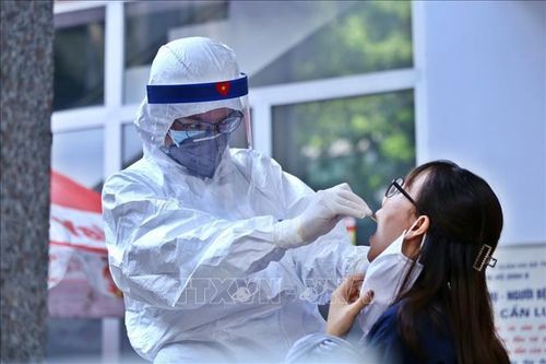 Hà Nội yêu cầu đẩy nhanh tiến độ lấy mẫu xét nghiệm PCR cho người về từ Đà Nẵng