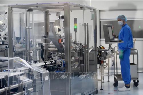 Nga tiêm phòng cúm miễn phí cho 60% dân số