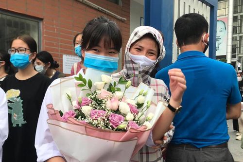Gần 900.000 sĩ tử đã hoàn thành kỳ thi tốt nghiệp THPT 2020 đặc biệt nhất lịch sử
