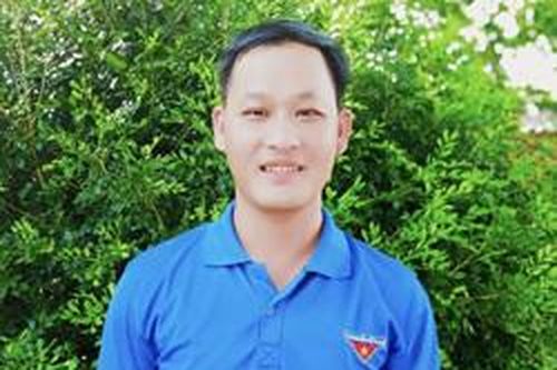 Bí thư Đoàn xã 5 năm tiếp sức mùa thi