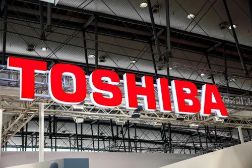 Toshiba chuyển nhượng 19,9% cổ phần còn lại cho Sharp