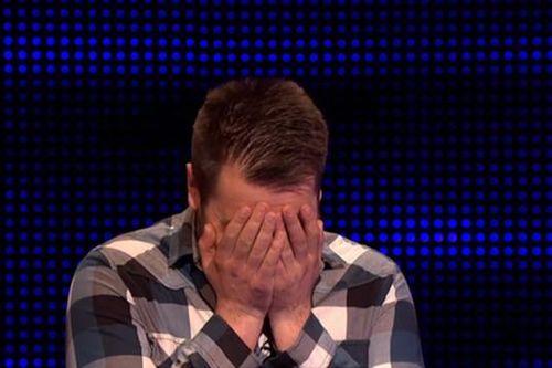 Gặp câu hỏi về y khoa trên gameshow truyền hình, bác sĩ trả lời sai khiến dân tình lo ngại