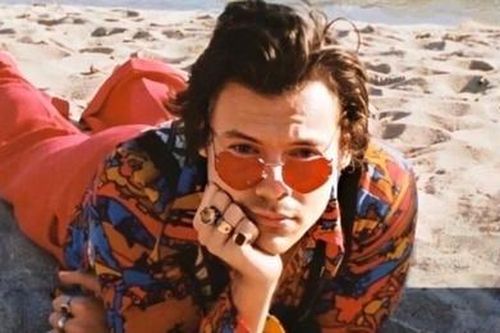 Soán ngôi Taylor Swift, Harry Styles xác lập cột mốc mới sự nghiệp