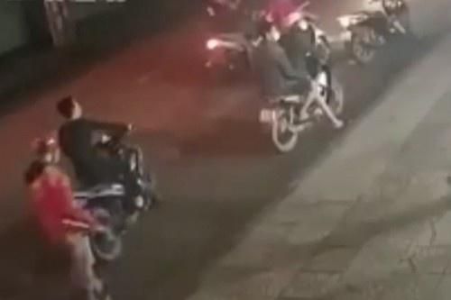 Nhóm giang hồ đập phá quán nhậu, chém nhân viên ở Gò Vấp