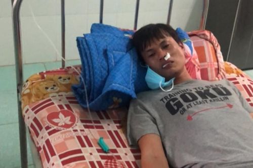 Người nhà bệnh nhân tấn công bác sĩ và điều dưỡng