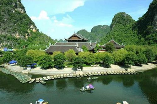 Vinh danh di sản văn hóa Việt