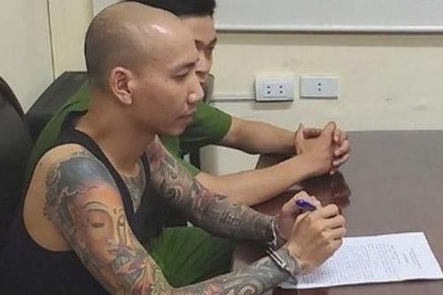 Phú Lê khai chỉ đạo đàn em 'chỉ vụt vào chân' người thân của Đào Chile