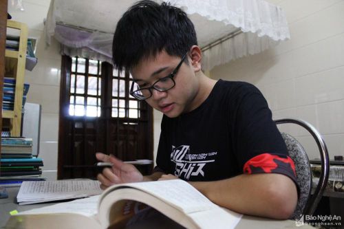 Bí quyết học giỏi của thủ khoa lớp 10 chuyên Hóa trường Phan