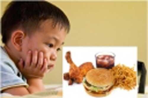 4 loại thực phẩm trẻ càng ăn càng dễ suy giảm trí nhớ, mất khả năng tư duy