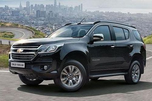 Chevrolet Trailblazer kiểu dáng hầm hố, giảm giá tới 200 triệu 'đe nẹt' Hyundai Santa Fe, Toyota Fortuner
