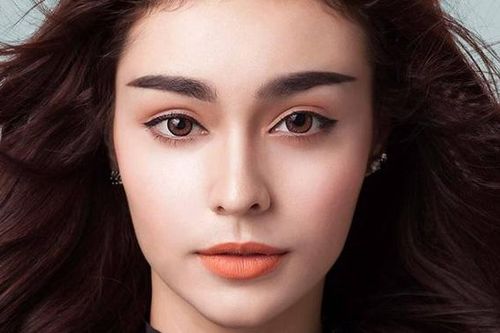 Khuôn mặt như thế nào được xem là đạt tỷ lệ vàng?