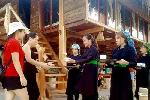 Giải pháp phát triển du lịch cộng đồng bền vững