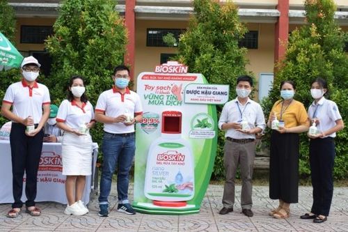 Doanh nghiệp dược đồng hành cùng người dân Cần Thơ phòng dịch hiệu quả