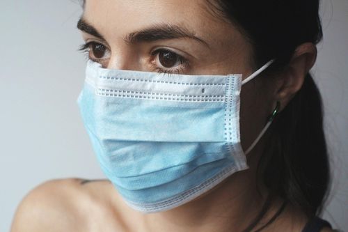 Điều gì xảy ra khi đeo khẩu trang sai cách?
