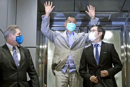 Agnes Chow và ông trùm truyền thông Hong Kong được thả