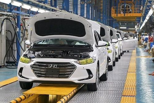 Xe lắp ráp tại Việt Nam 'hot' nhờ giảm phí trước bạ